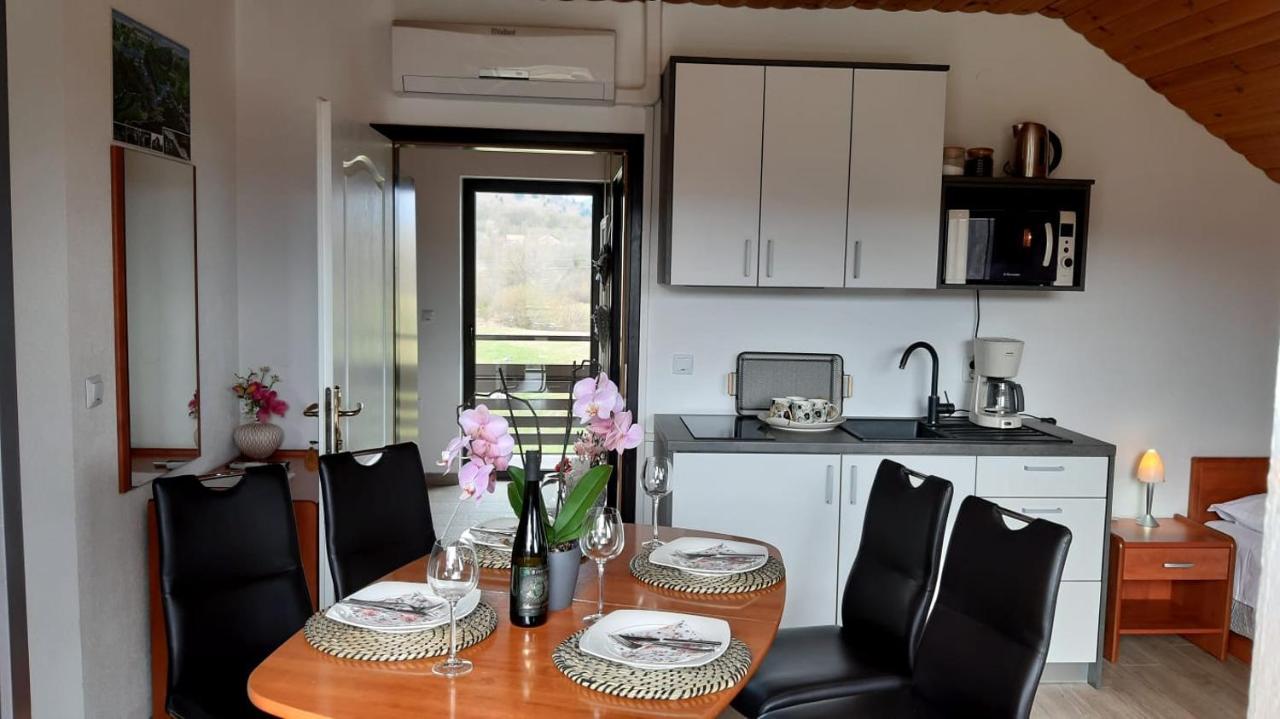 فندق Vukovic House سيليست دريزنيكو المظهر الخارجي الصورة