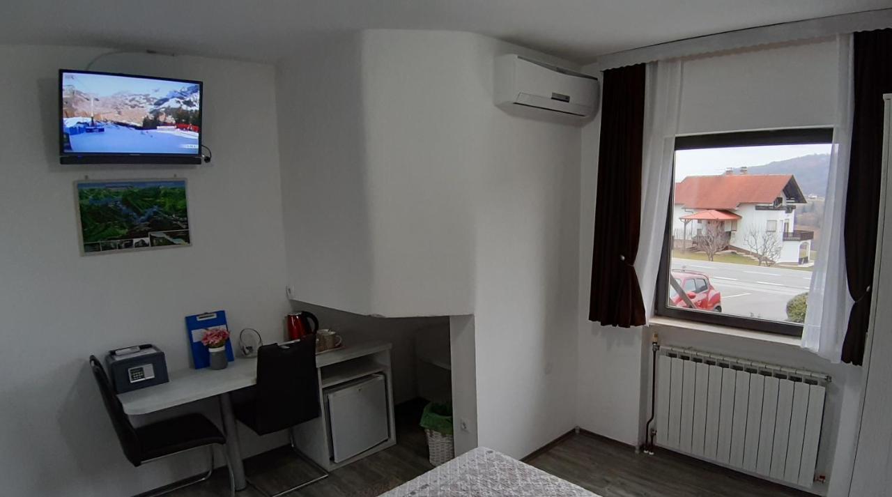 فندق Vukovic House سيليست دريزنيكو المظهر الخارجي الصورة